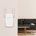 Mercusys ME30 AC1200 Wi-Fi Range Extender (UK Plug) - Image 4
